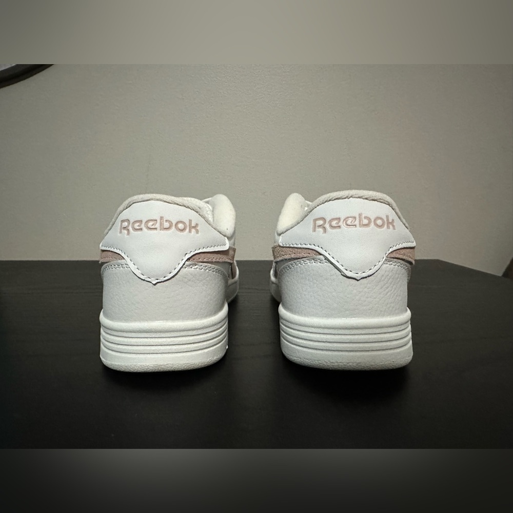 NEW Reebok White & Light Pink Sneakers - Picture 6 of 8